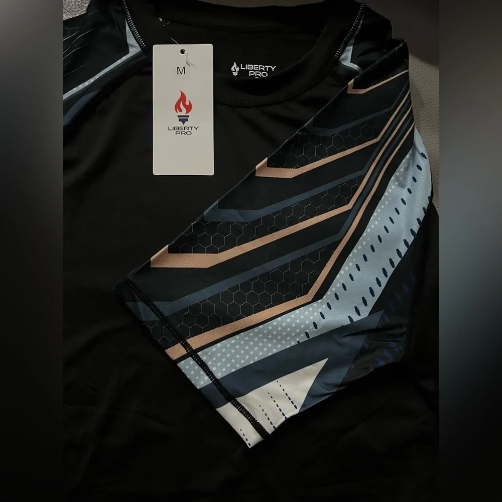 NWT Liberty pro men’s tshirt - Picture 3 of 3